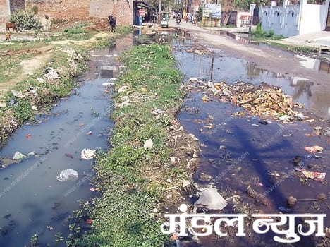 dirty-water-on-the-road_amravati-mandal
