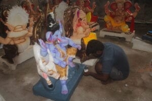 ganpati-making-amravati-mandal