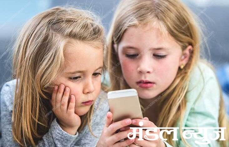 one-mobile-two-children-how-will-online-class-amravati-mandal