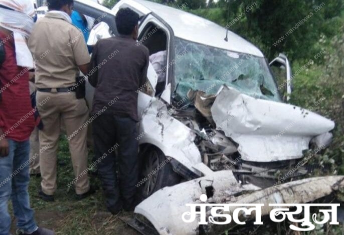 car-accident-amravati-mandal