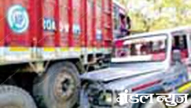 Cruiser-truck-collision-amravati-mandal