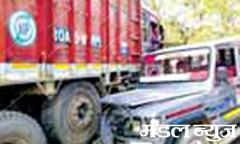 Cruiser-truck-collision-amravati-mandal