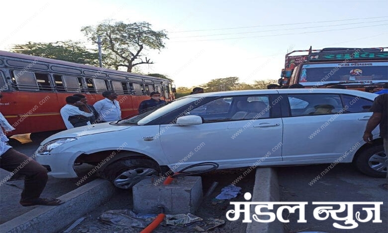 Car-Accident-Amravati-Mandal