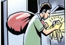 Theft-home-amravati-mandal