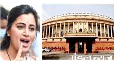 Navneet-rana-and-Parliament-House-amravati-mandal