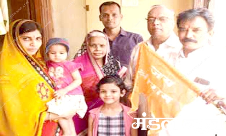 Rajendra-Agarwal-family-amravati-mandal