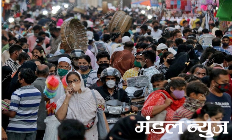 Crowd-Amravati-Mandal