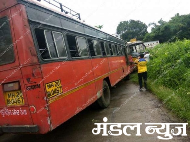 Bus-truck collision on Madhya Pradesh's Lease-Multi route