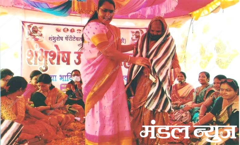 Distribution-of-Blankets-amravati-mandal