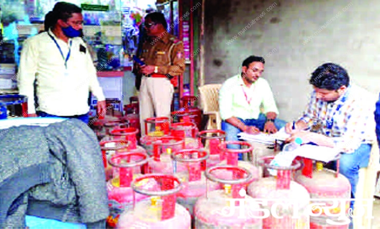 Cylinder-Seized-amravati-mandal