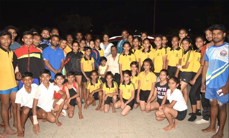 Aerobic-and-acrobatics-gymnastics-team-amravati-mandal